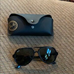 Black aviator Ray-Ban sunglasses
